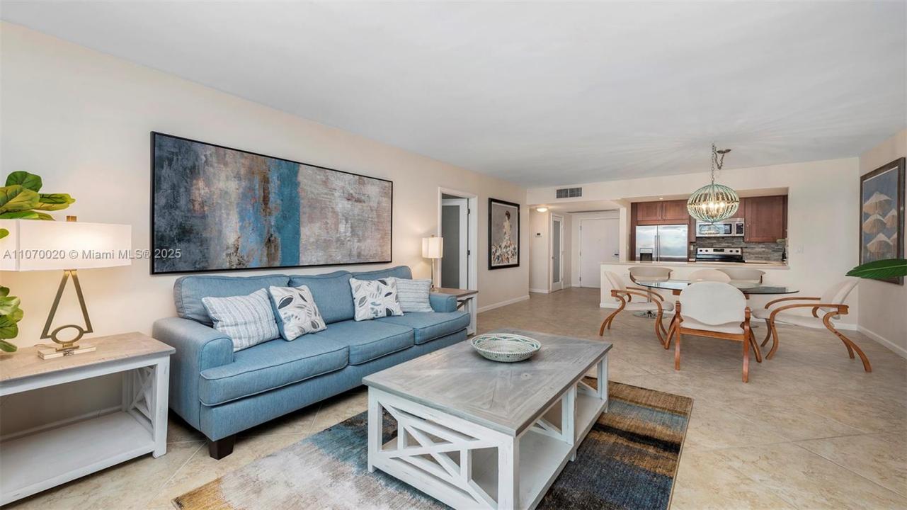 2301 Collins Ave 301, Miami Beach, Florida 33139, USA