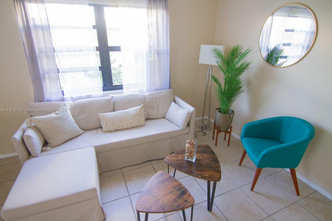 753 Michigan Ave 2D, Miami Beach, Floride 33139, États-Unis