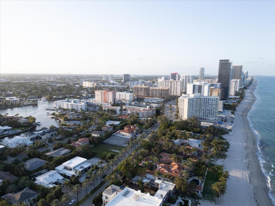 624 Ocean Blvd, Golden Beach, Flórida 33160, Estados Unidos