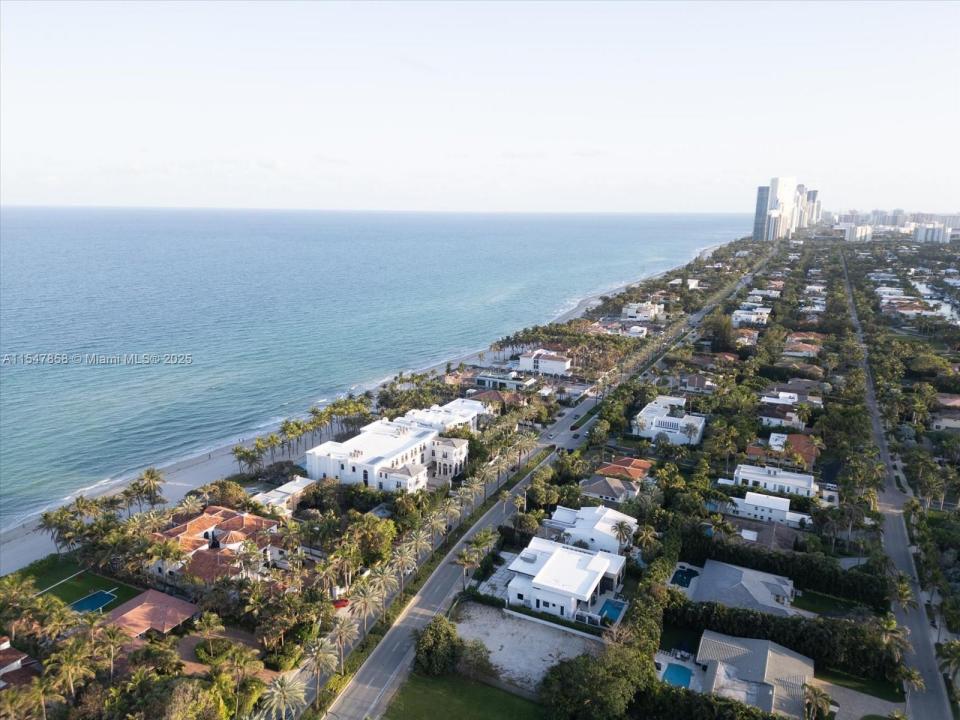 624 Ocean Blvd, Golden Beach, Flórida 33160, Estados Unidos