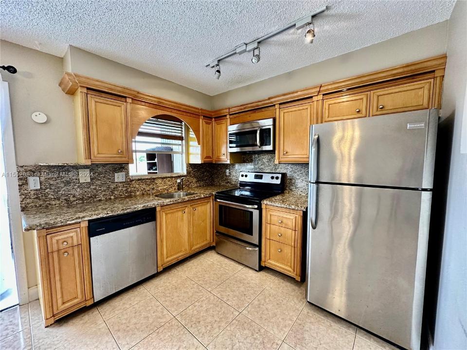1100 SE 4th Ave 32, Deerfield Beach, Flórida 33441, Estados Unidos