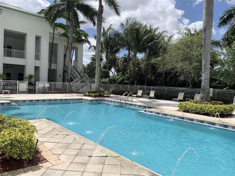 5300 NW 87th Ave 603, Doral, Floride 33178, États-Unis
