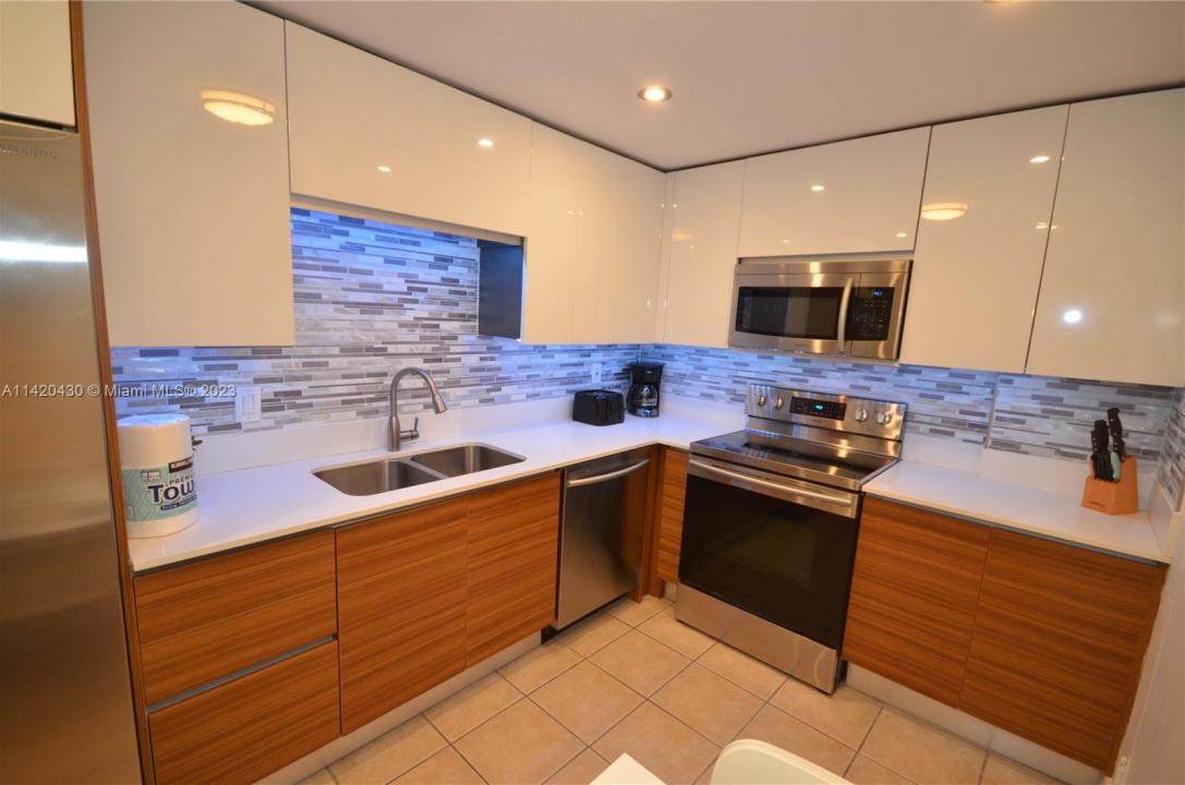 3801 S Ocean Dr 1D, Hollywood, Florida 33019