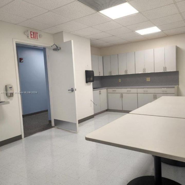 2500 NW 107th Ave 300, Doral, Florida 33172