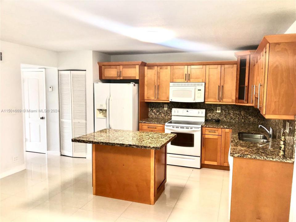 9633 SW 20th Ter 9633, Miami, Florida 33165, Amerika Birleşik Devletleri