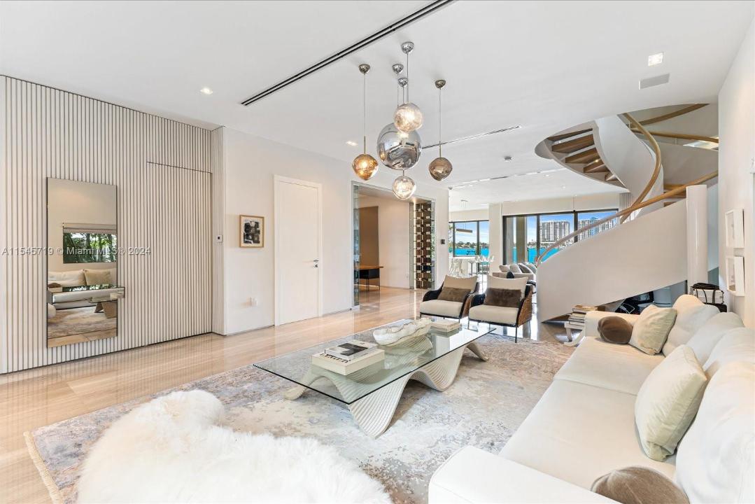 401 E Rivo Alto Dr, Miami Beach, Florida 33139