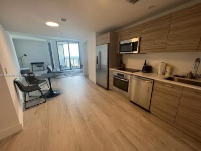121 NE 34th St 2014, Miami, Florida 33137, USA