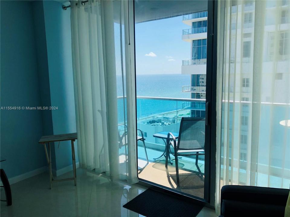 4001 S Ocean Dr 12L, Hollywood, フロリダ 33019, アメリカ合衆国