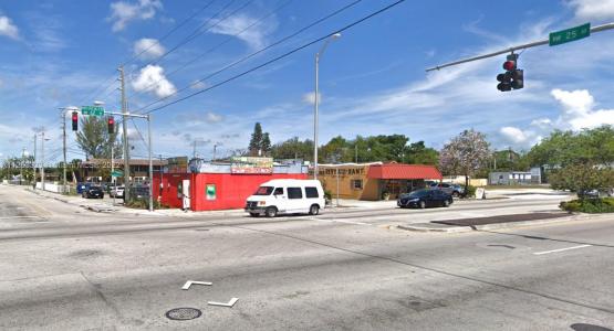 2467 NW 62nd St, Miami, Florida 33147, USA