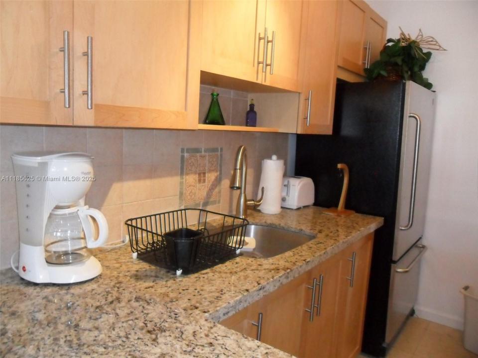 100 Lincoln Rd 1243, Miami Beach, فلوريدا 33139, الولايات المتحدة