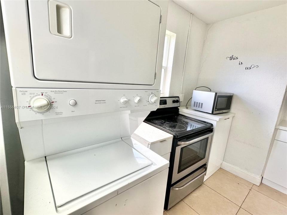 3730 S Avenue  S 1, Riviera Beach, פלורידה 33404, ארצות הברית של אמריקה 