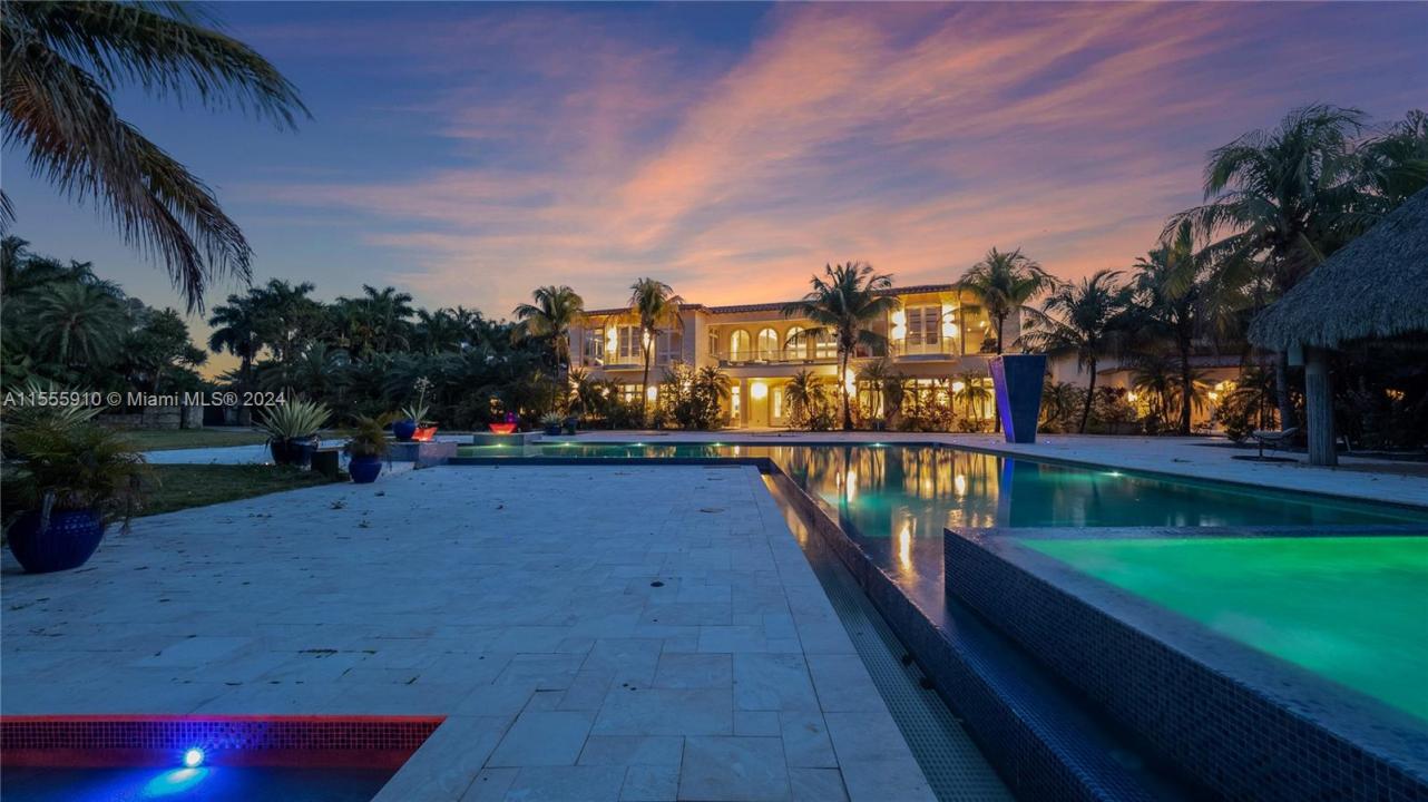 20551 SW 162nd Ave, Miami, Florida 33187