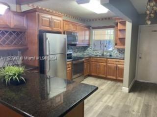5500 SW 77th Ct 201, Miami, Florida 33155, USA