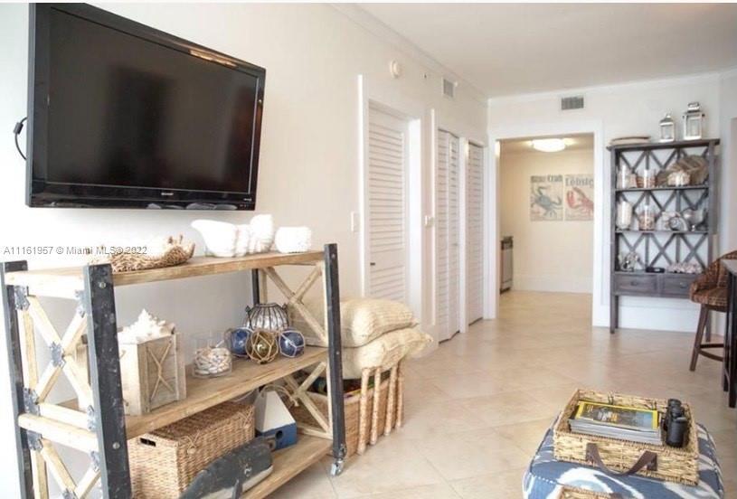 6365 Collins Ave 2409, Miami Beach, Florida 33141, Stati Uniti