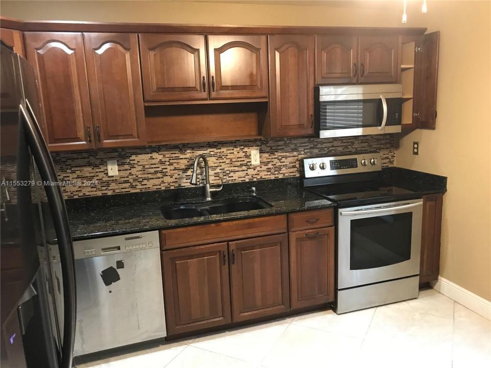 7512 SW 26th Ct 12, Davie, פלורידה 33314, ארצות הברית של אמריקה 