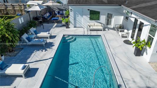 7670 Simms St 7670, Hollywood, Florida 33024, USA