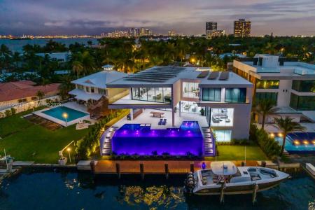1133 Belle Meade Island Dr, Miami, Floryda 33138, USA