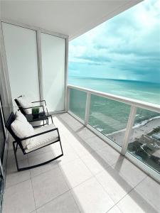 Hallandale Beach, Florida 33009, USA