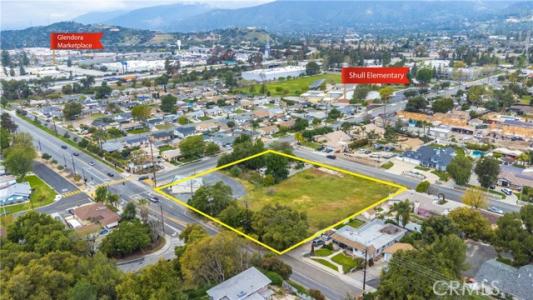 W Gladstone Street, San Dimas, Califórnia 91773, Estados Unidos