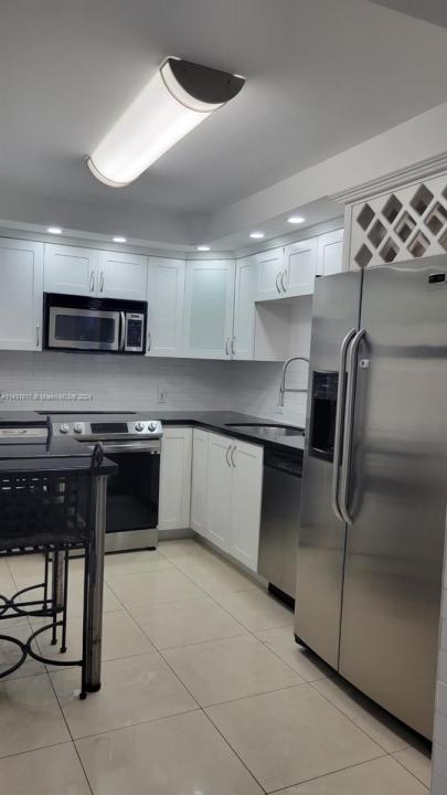 20100 W Country Club Dr 404, Aventura, Floride 33180, États-Unis