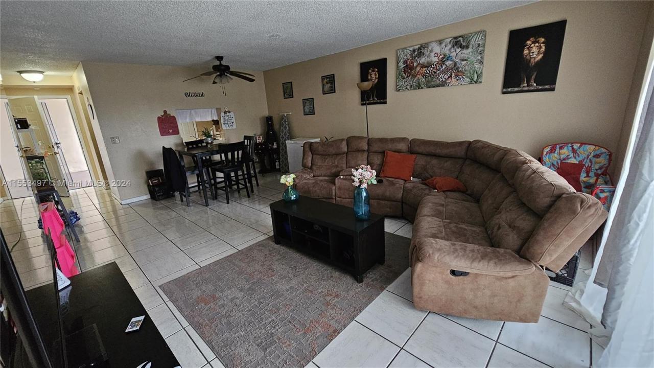2800 NW 56th Ave A403, Lauderhill, Floride 33313, États-Unis
