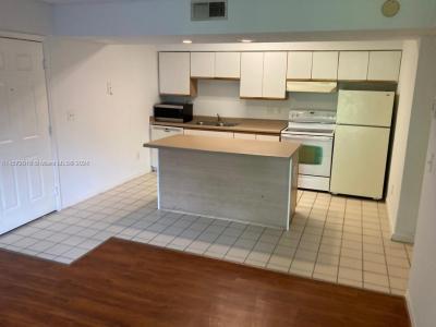 3985 W Mcnab Rd A111, Pompano Beach, Florida 33069, USA
