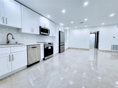 11930 NE 19th Dr 3, North Miami, Florida 33181, USA