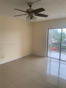 4354 NW 9th Ave 14-3F, Deerfield Beach, Florida 33064, USA