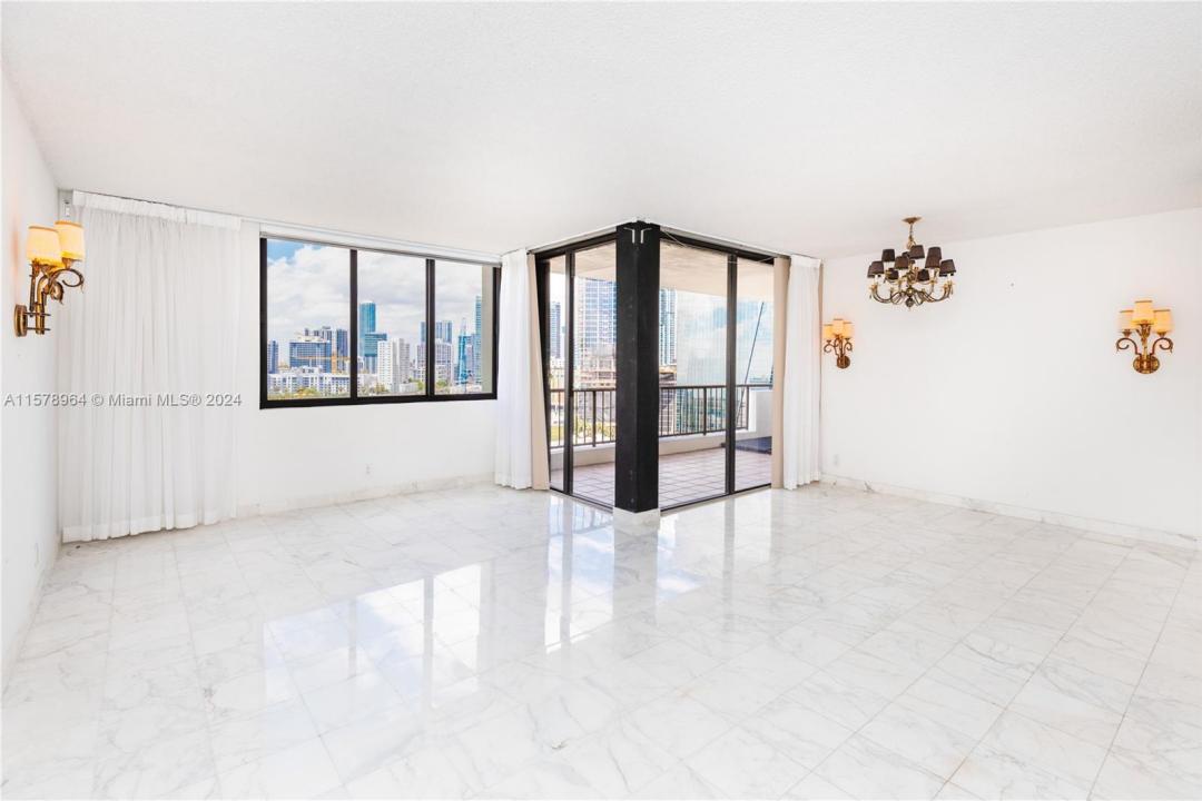 1581 Brickell Ave 1107, Miami, 佛羅里達州 33129, 美國