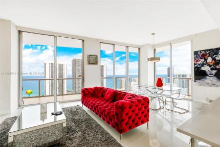 2600 E Hallandale Beach Blvd T3301, Hallandale Beach, Florida 33009, USA