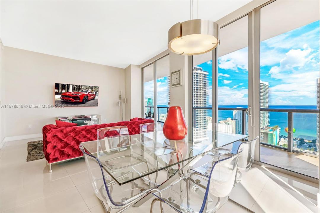 2600 E Hallandale Beach Blvd T3301, Hallandale Beach, フロリダ 33009, アメリカ合衆国