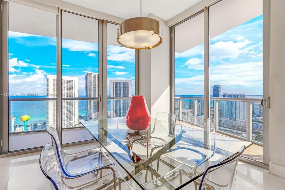 2600 E Hallandale Beach Blvd T3301, Hallandale Beach, フロリダ 33009, アメリカ合衆国
