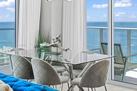 4010 S Ocean Dr R3001, Hollywood, Florida 33019, USA