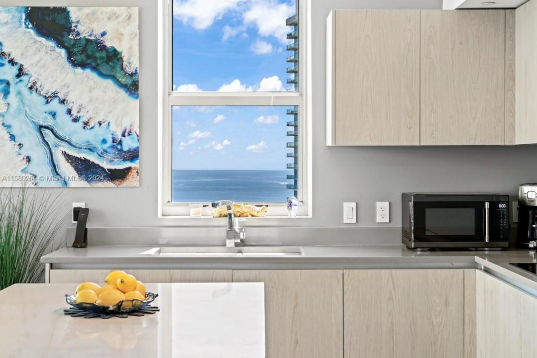 4010 S Ocean Dr R3001, Hollywood, Florida 33019, HOA KỲ