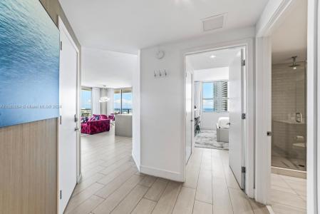 4010 S Ocean Dr R1601, Hollywood, Florida 33019, USA