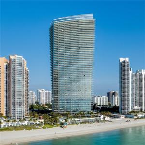 18975 Collins Ave 5102, Sunny Isles Beach, Florida 33160, USA