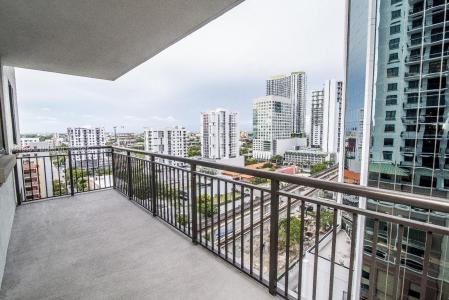 999 SW 1st Ave 1514, Miami, Florida 33130, USA
