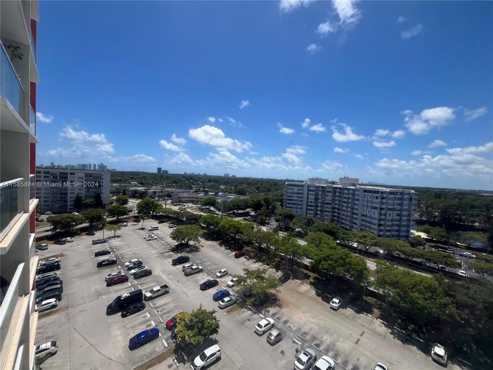 1351 NE Miami Gardens Dr 1121E, Miami, Floride 33179, États-Unis