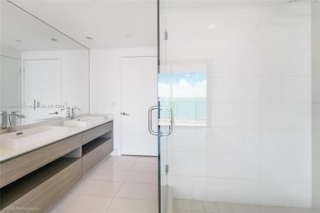 460 NE 28th St 806, Miami, Florida 33137, USA