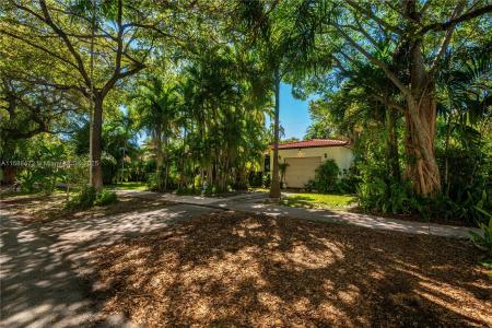 320 San Sebastian Ave, Coral Gables, Florida 33134, USA