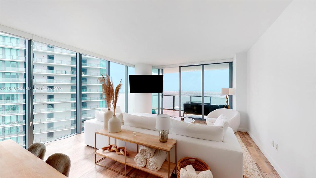 650 NE 32nd St 4607, Miami, Florida 33137