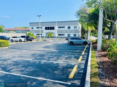 2100 NE 36th St 202, Lighthouse Point, Florida 33064