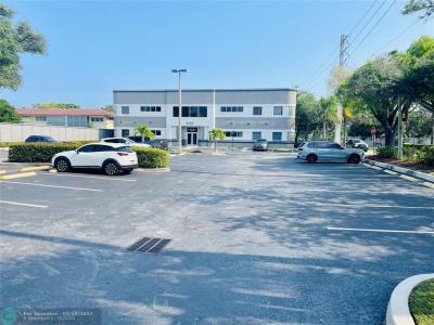 2100 NE 36th St 202, Lighthouse Point, Florida 33064