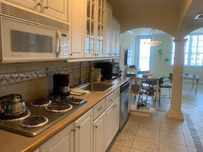 100 Lincoln Rd 1434, Miami Beach, Florida 33139, USA