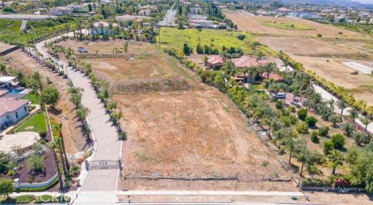 Lester Ave, Corona, كاليفورنيا 92881, الولايات المتحدة