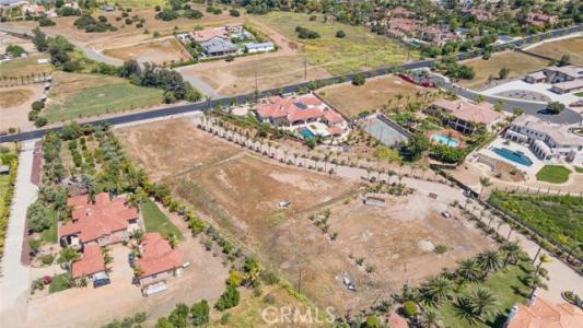 Lester Ave, Corona, كاليفورنيا 92881, الولايات المتحدة