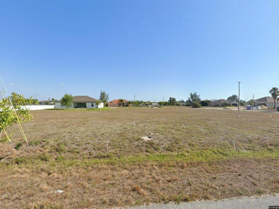 422 NW 9th Terr, Cape Coral, Floride 33993, États-Unis