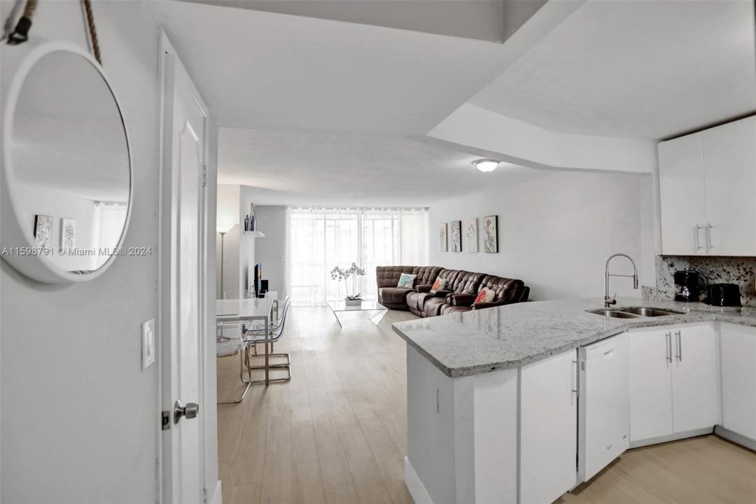 1770 NE 191st St 716-1, Miami, Florida 33179, Stati Uniti