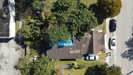 3373 Thomas Ave, Miami, Florida 33133, USA