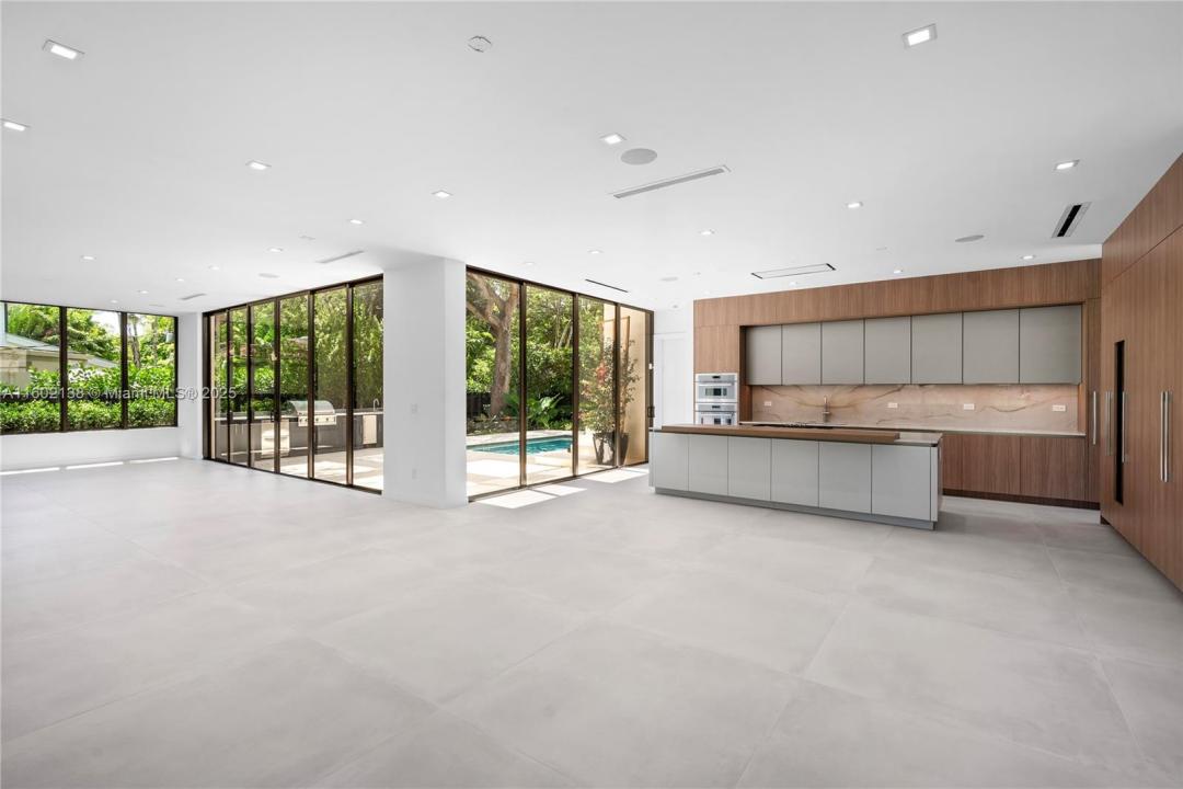 4090 Hardie Ave, Miami, Flórida 33133, Estados Unidos